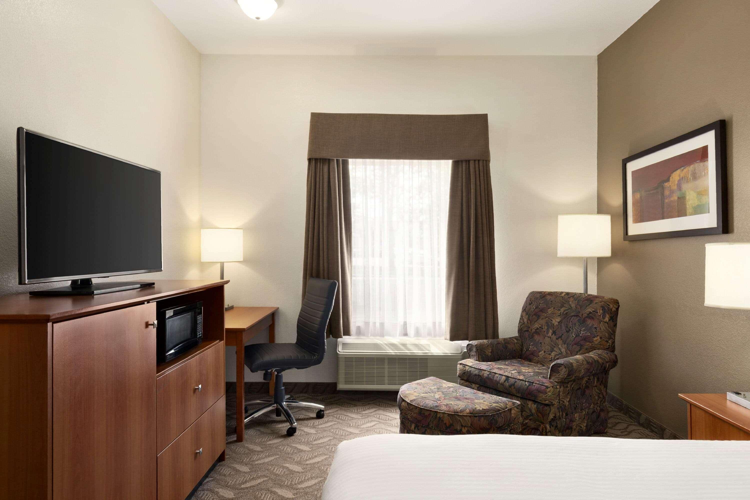Super 8 By Wyndham Calgary Shawnessy Area Hotel Екстериор снимка